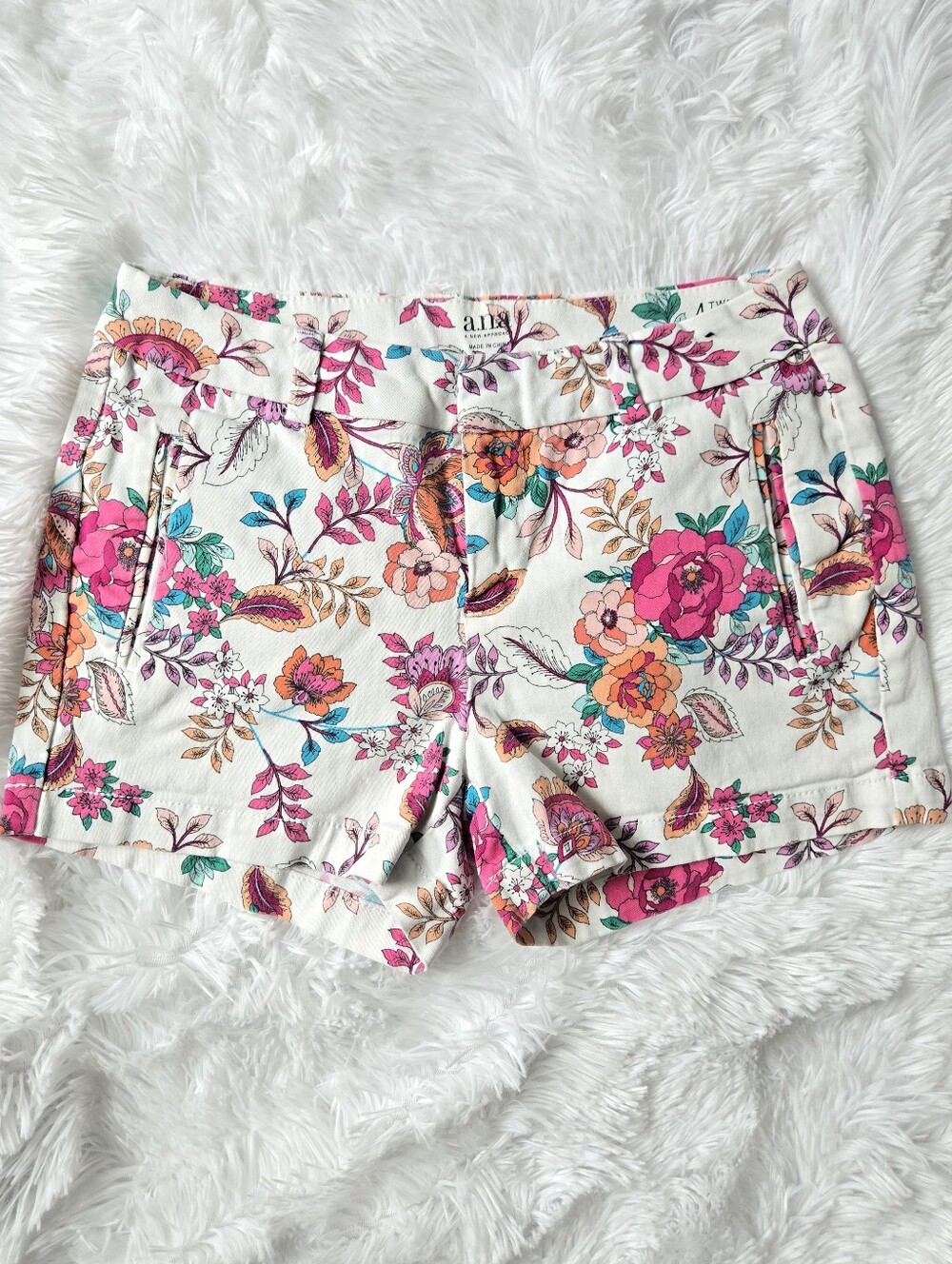 a.n.a. A New Approach Women's Floral Twill Shorts Size 4 Multicolor Pink Teal